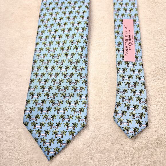 New Alynn Necktie "Palm Tree Siesta" Hammocks Blue 57" 3.25" Hand Made Silk - Picture 1 of 10